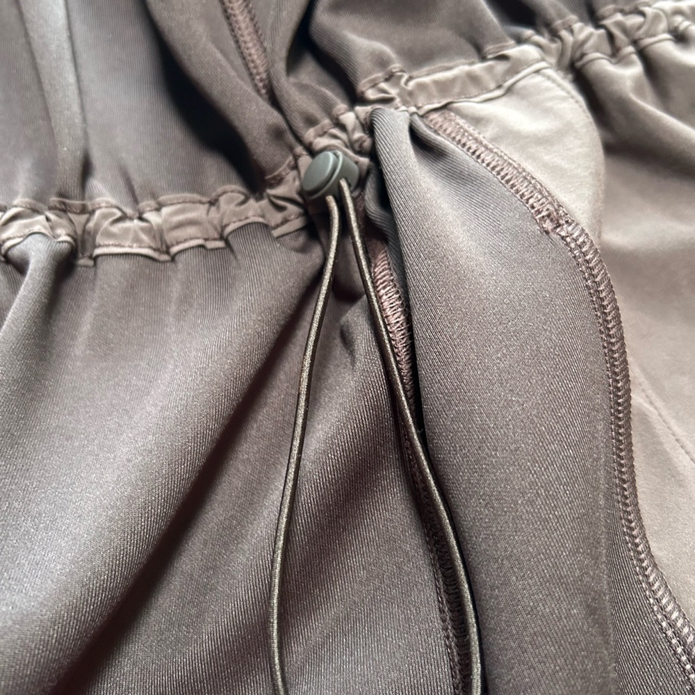 lululemon athletica Softstreme Jacket - Picture 6 of 9